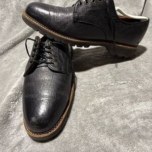 HS Trask Shoes, size 9M